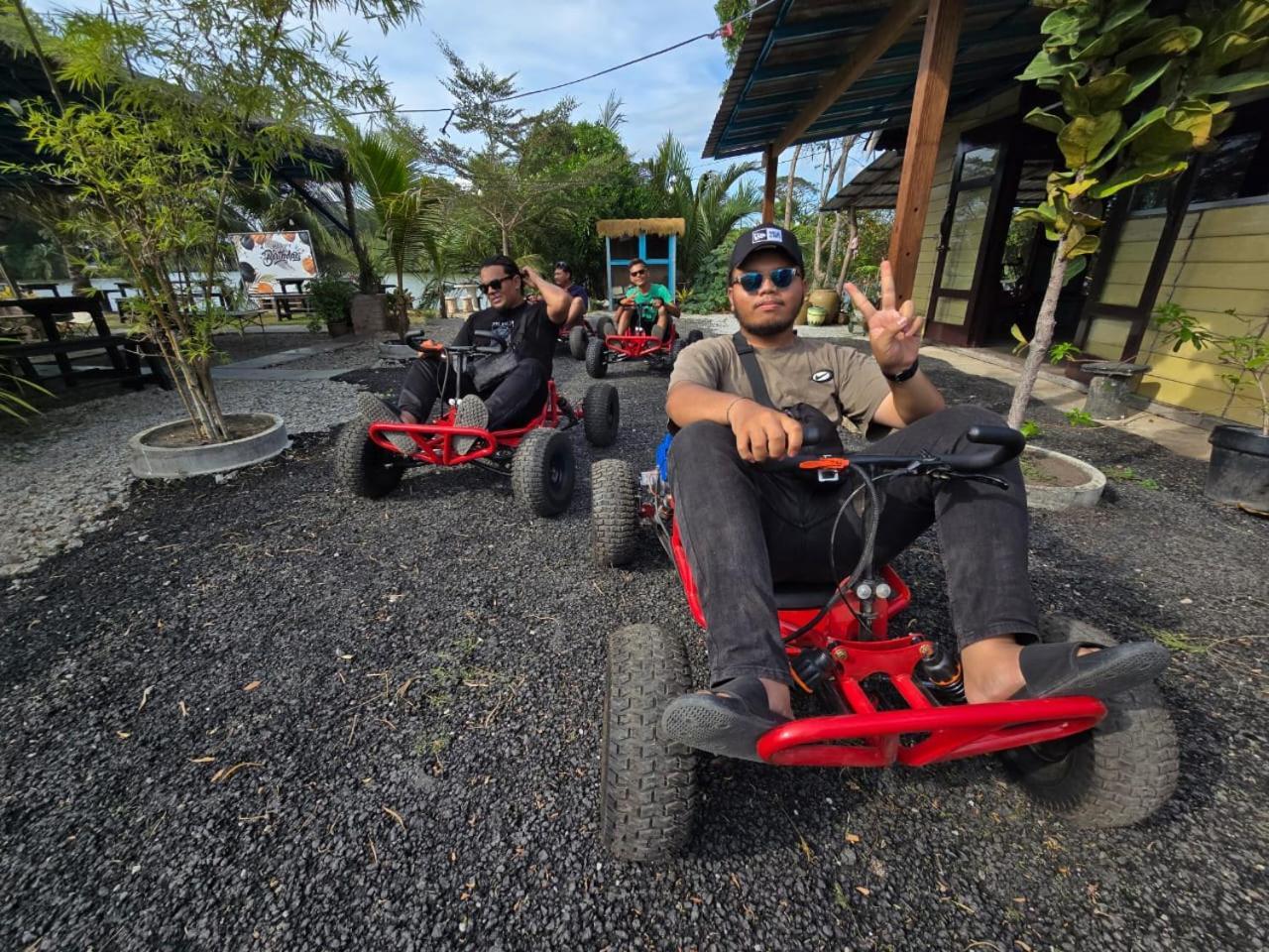 Dangau Sala D'Kontena Alor Setar Buitenkant foto