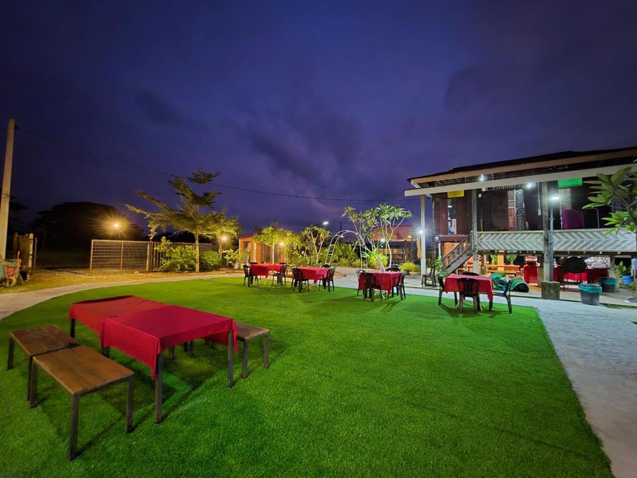 Dangau Sala D'Kontena Alor Setar Buitenkant foto